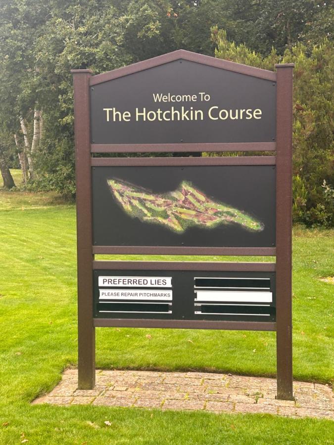 Hotchkin Lodge Woodhall Spa Exteriör bild